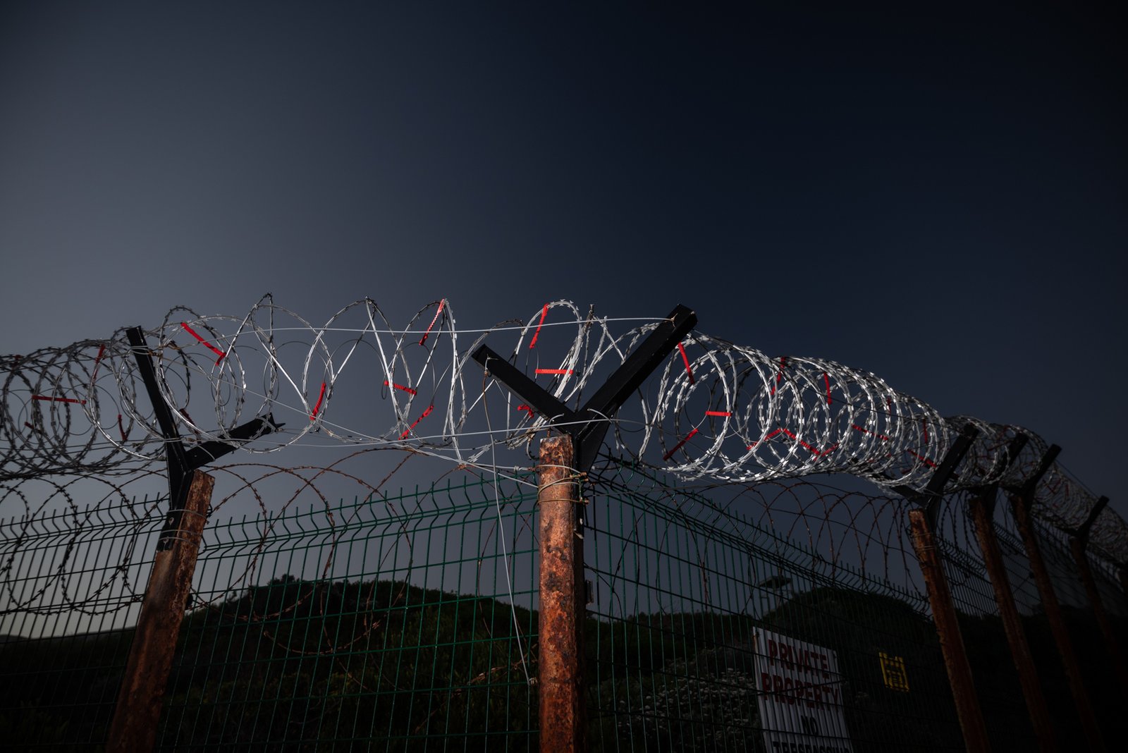 Back in beyond the frame photography by Jac Kritzinger